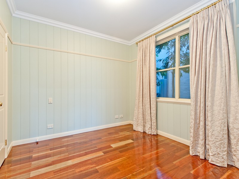 16 Westwood Street, Wavell Heights QLD 4012