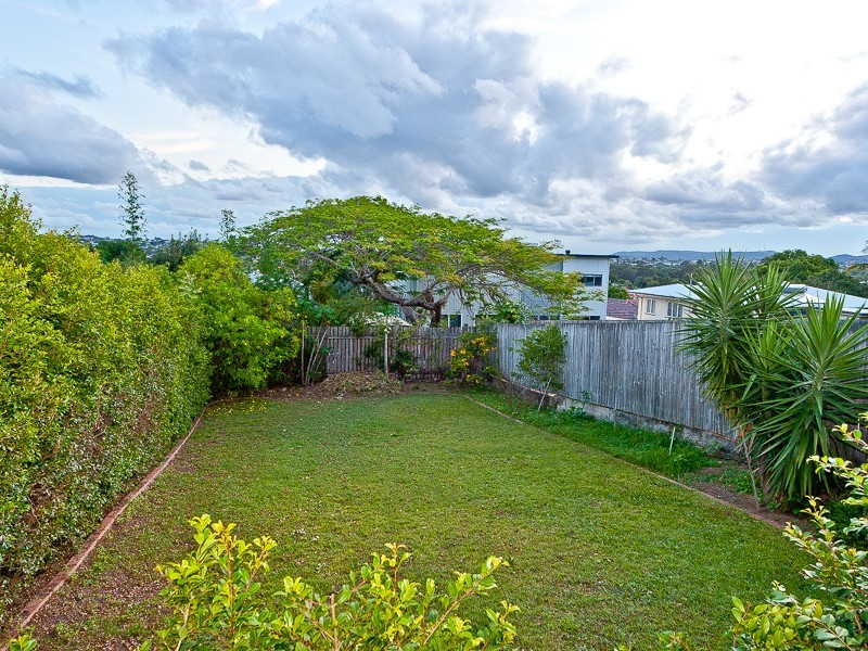 16 Westwood Street, Wavell Heights QLD 4012