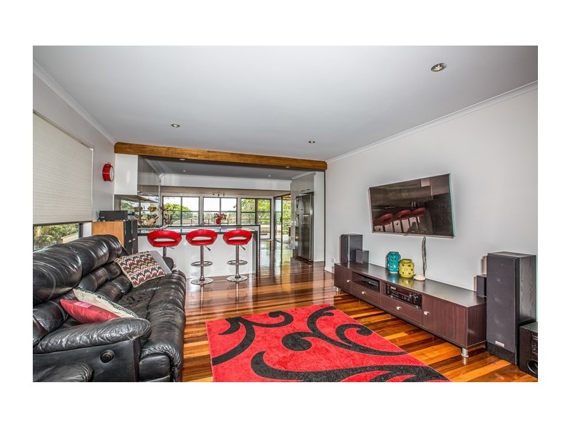 24 Ridgmont Street, Zillmere QLD 4034