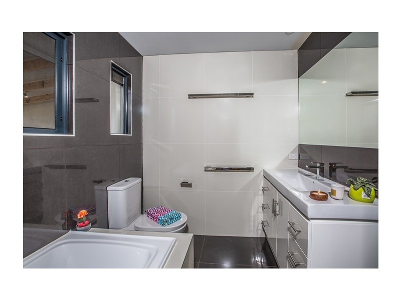 24 Ridgmont Street, Zillmere QLD 4034