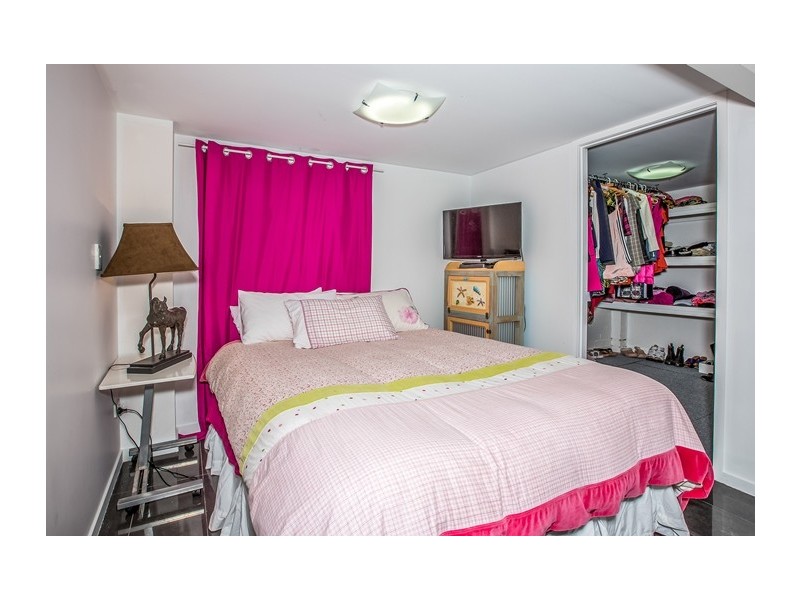 24 Ridgmont Street, Zillmere QLD 4034