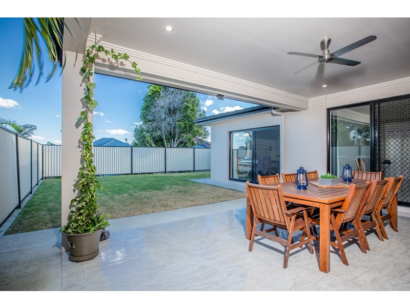 8 Nielson Street, Chermside QLD 4032