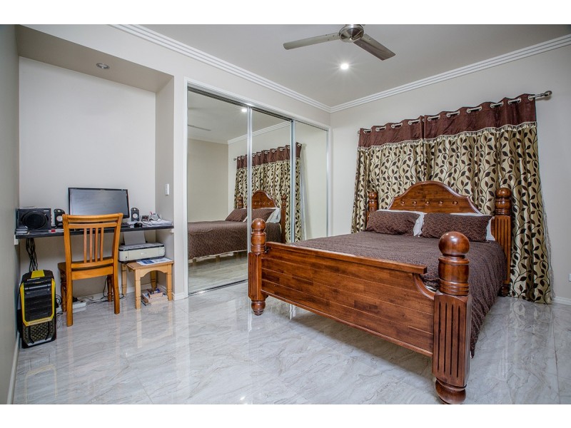 8 Nielson Street, Chermside QLD 4032