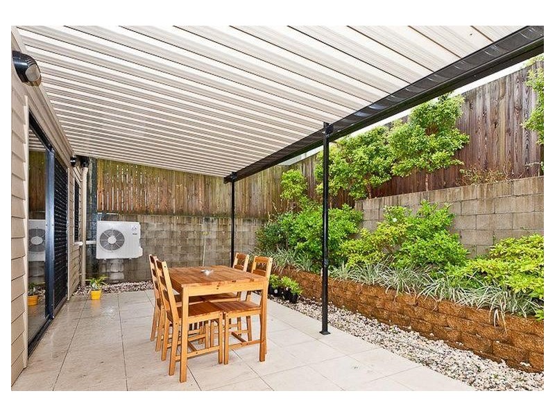4/15 Curwen Terrace, Chermside QLD 4032