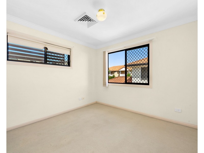 1/11 Eastleigh Street, Chermside QLD 4032
