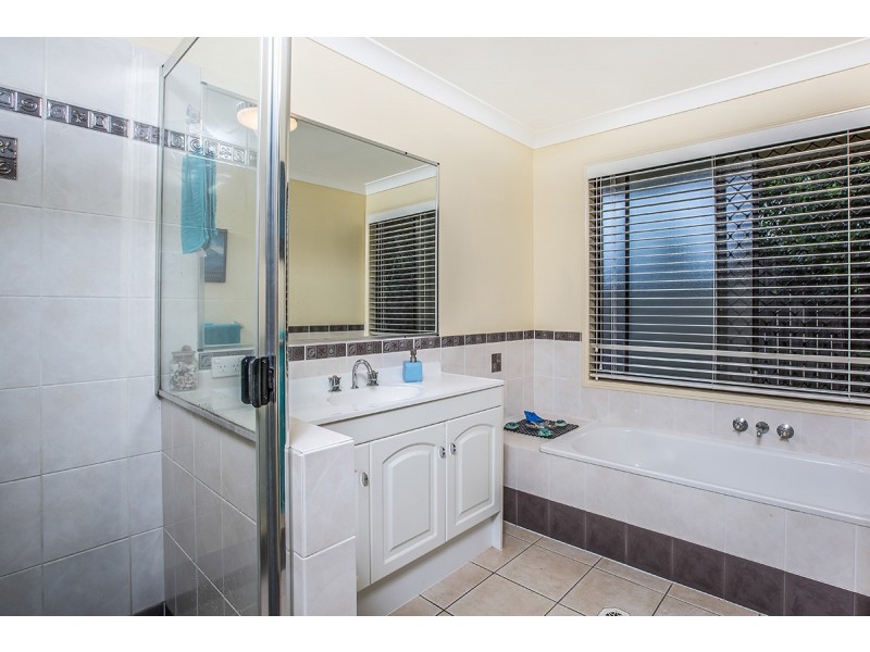 4 Durham Place, Taigum QLD 4018