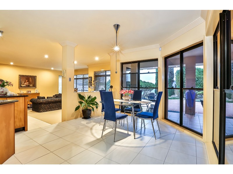 28 Aquarius Place, Bridgeman Downs QLD 4035