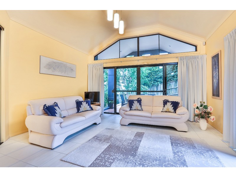 28 Aquarius Place, Bridgeman Downs QLD 4035