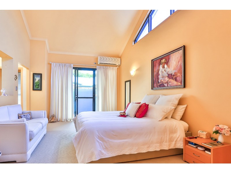 28 Aquarius Place, Bridgeman Downs QLD 4035