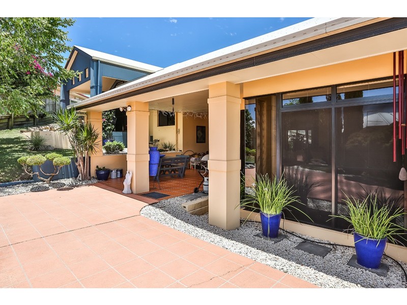 28 Aquarius Place, Bridgeman Downs QLD 4035