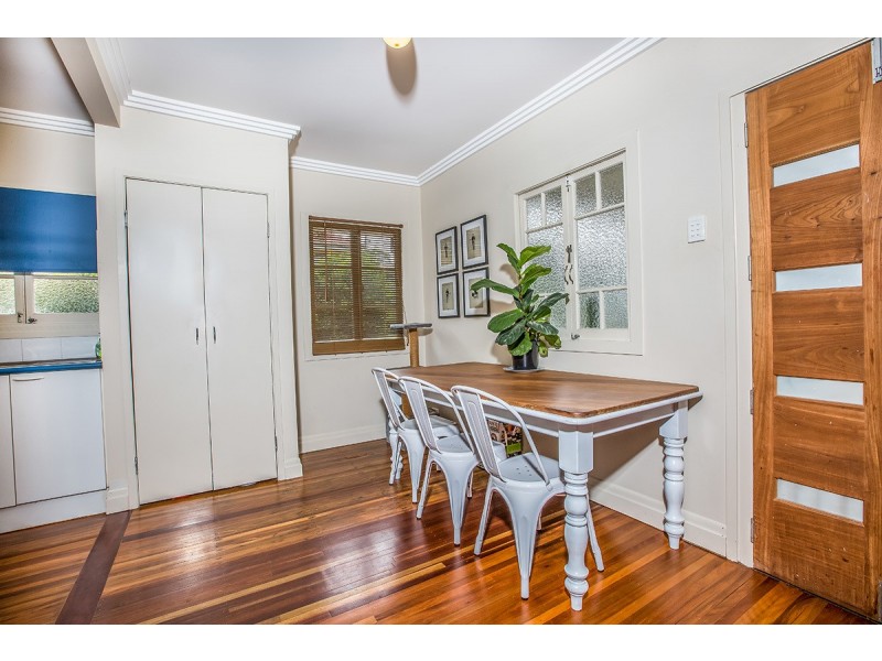 11 Vaucluse Street, Wavell Heights QLD 4012