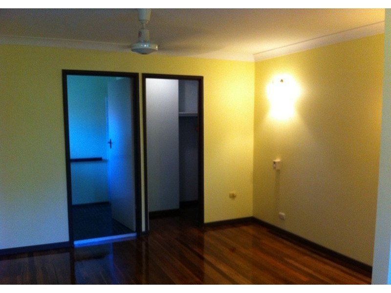 5 Anna Court, Boronia Heights QLD 4124