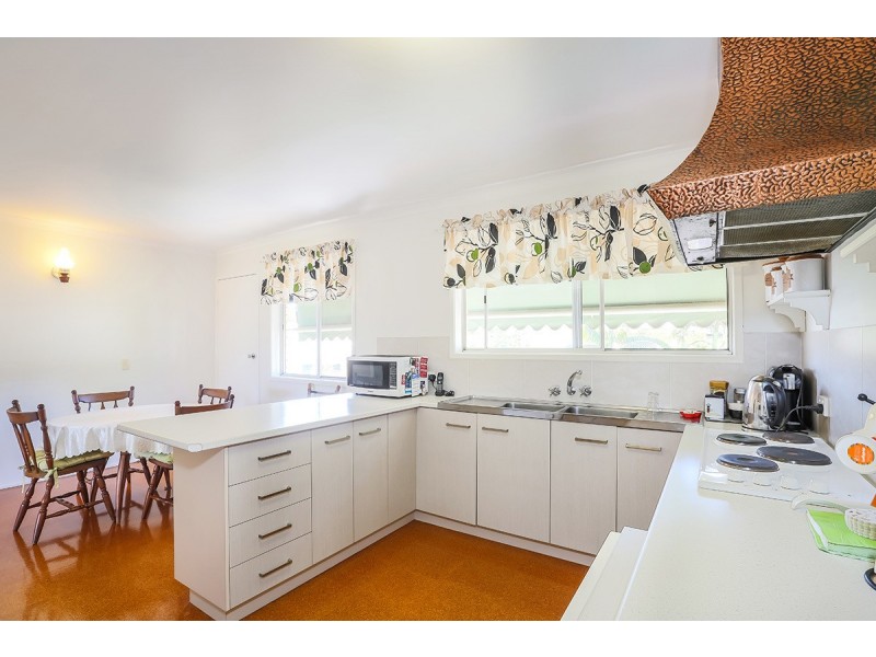2 Murr Place, Chermside West QLD 4032