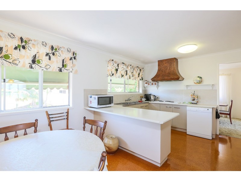 2 Murr Place, Chermside West QLD 4032