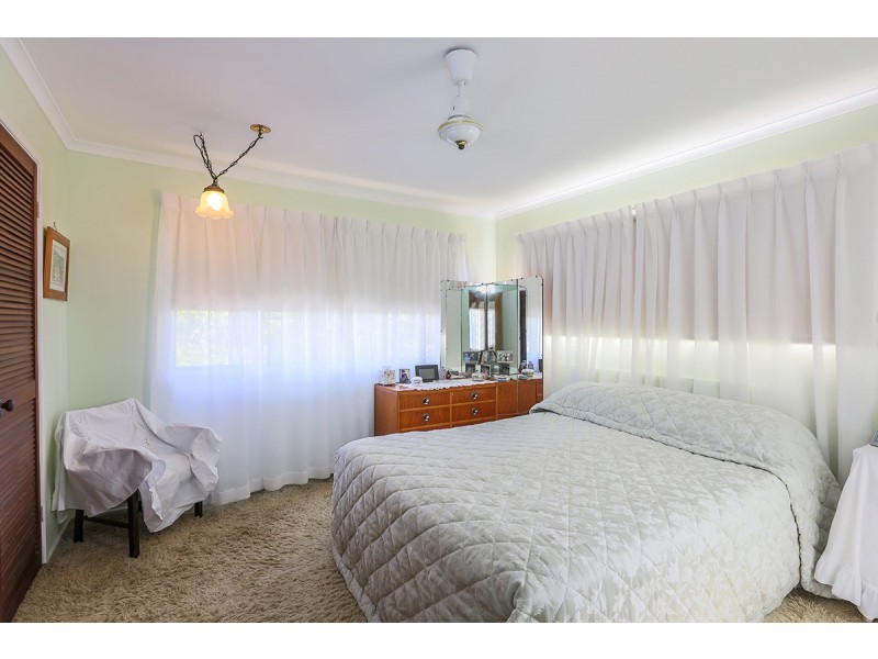 2 Murr Place, Chermside West QLD 4032