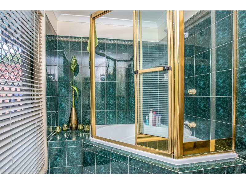 10 Turquoise Place, Wavell Heights QLD 4012