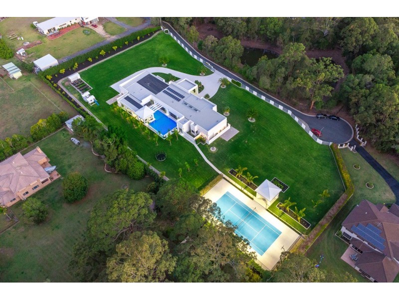 Bridgeman Downs QLD 4035