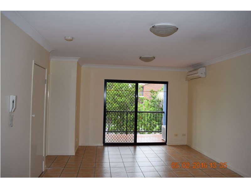 4/30 Pilba Street, Chermside QLD 4032