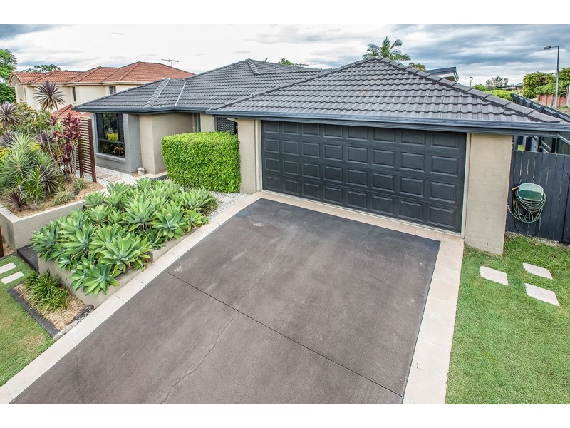 5 Protea Place, Bridgeman Downs QLD 4035