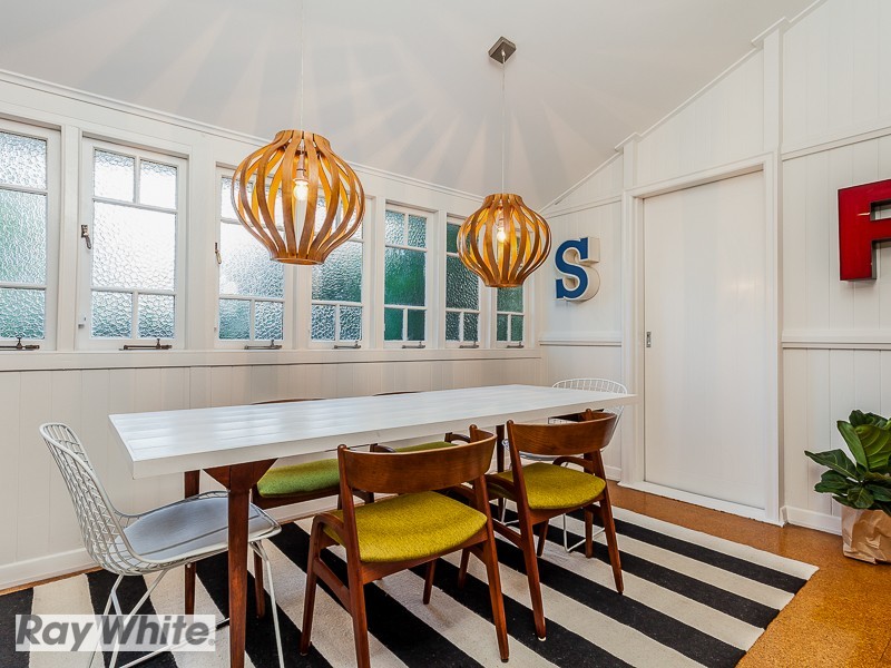 2 Zenith Avenue, Chermside QLD 4032