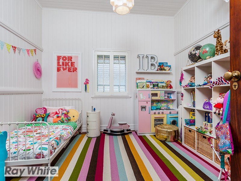 2 Zenith Avenue, Chermside QLD 4032