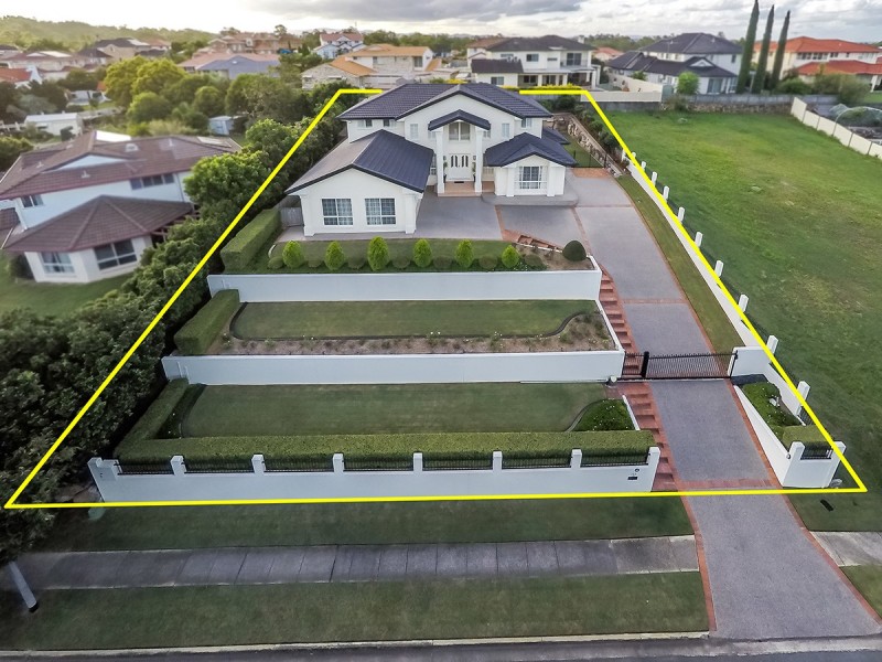 111 Galaxy Street, Bridgeman Downs QLD 4035