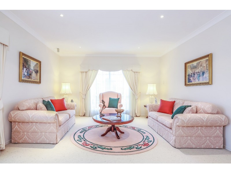 111 Galaxy Street, Bridgeman Downs QLD 4035