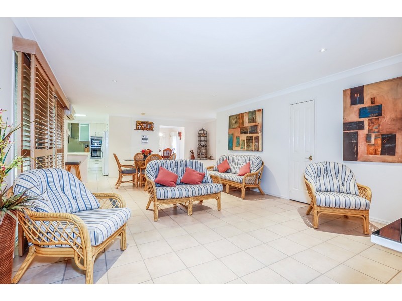 111 Galaxy Street, Bridgeman Downs QLD 4035