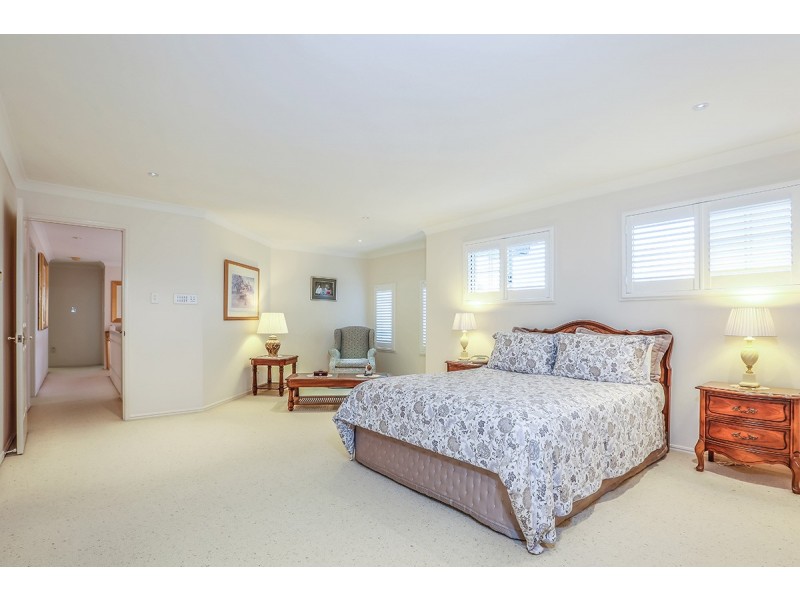 111 Galaxy Street, Bridgeman Downs QLD 4035