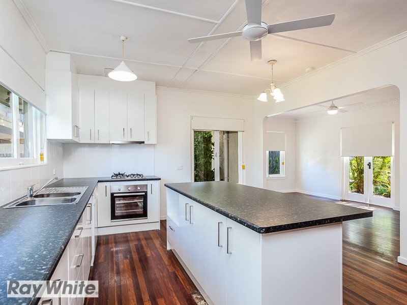 45 Hilltop Avenue, Chermside QLD 4032