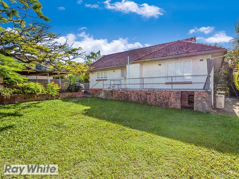45 Hilltop Avenue, Chermside QLD 4032