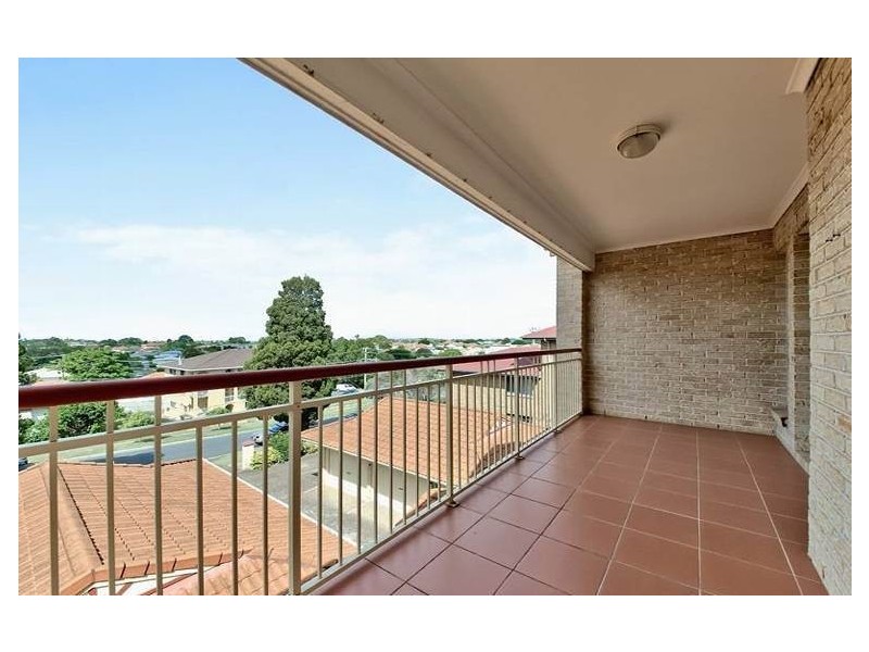 6/26 Hilltop Avenue, Chermside QLD 4032