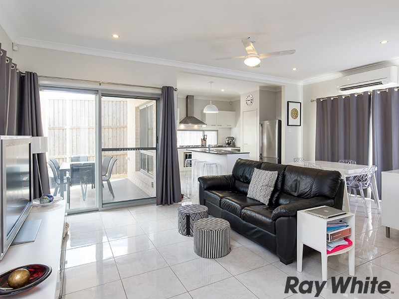 62 Merimbula Crescent, Fitzgibbon QLD 4018