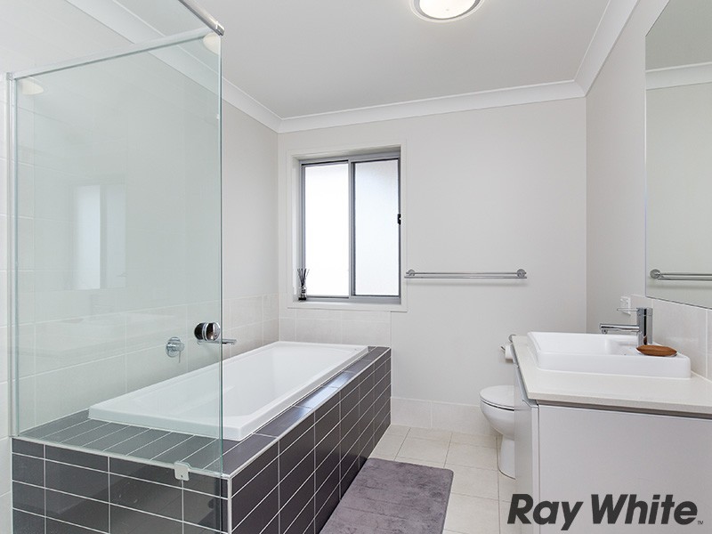 62 Merimbula Crescent, Fitzgibbon QLD 4018