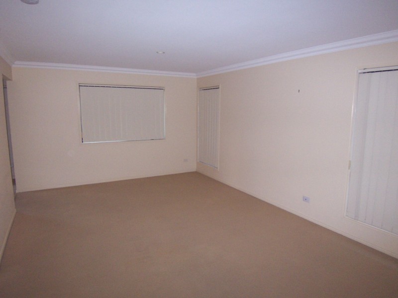 4 Dumaresq Crescent, Murrumba Downs QLD 4503