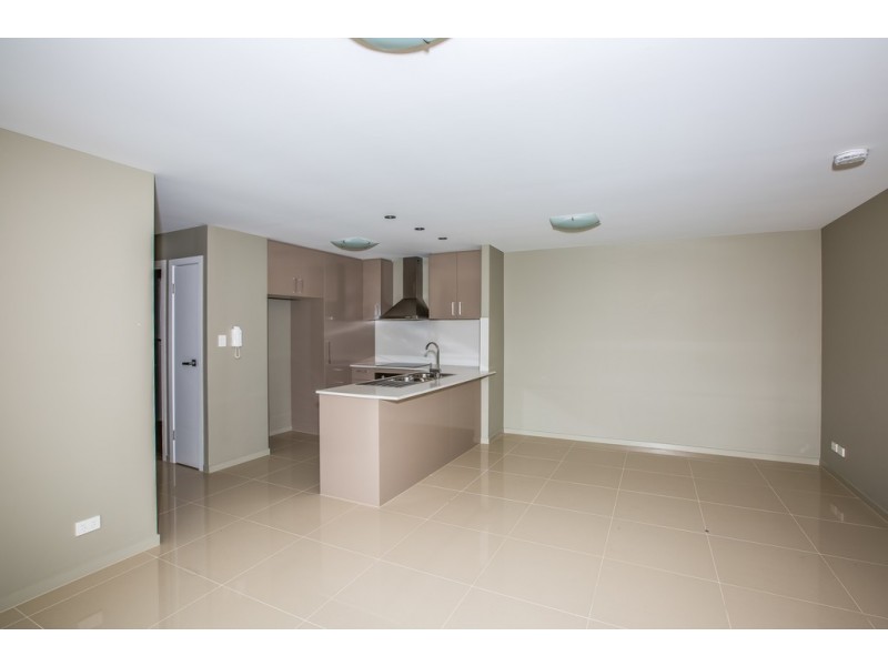 6/85 Queens Road, Everton Hills QLD 4053