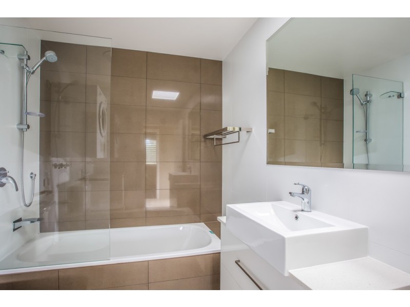 6/85 Queens Road, Everton Hills QLD 4053