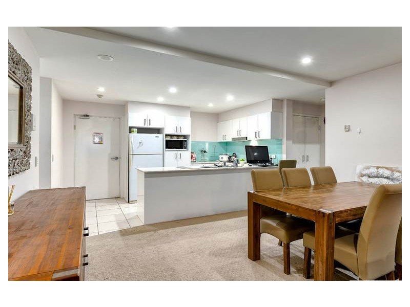 207/20 Playfield Street, Chermside QLD 4032