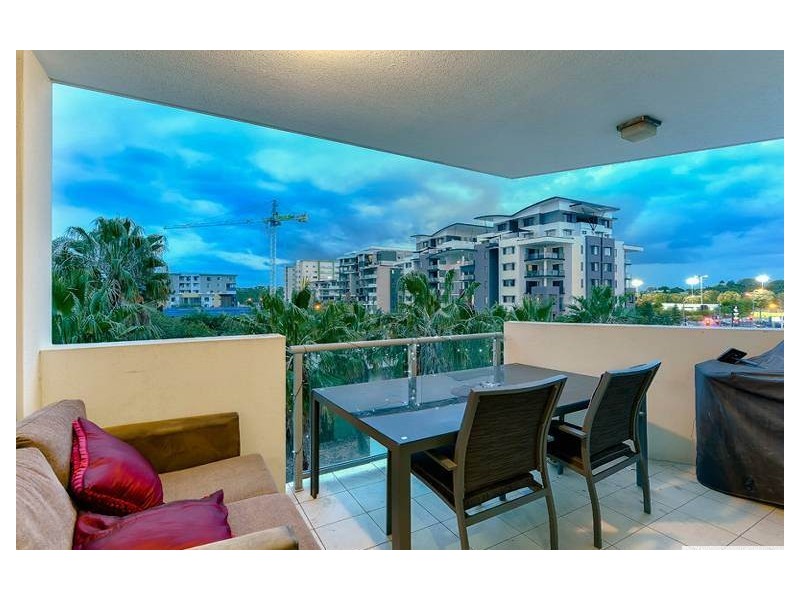207/20 Playfield Street, Chermside QLD 4032