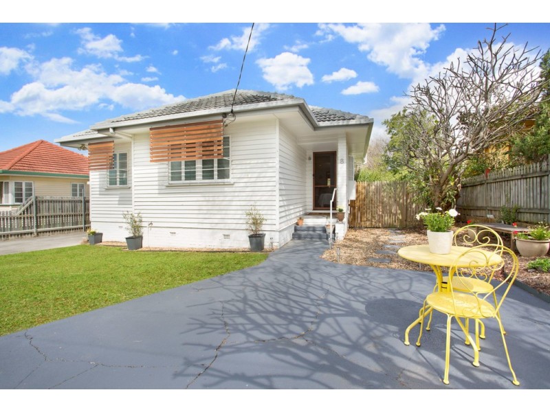 8 Mylne Street, Chermside QLD 4032