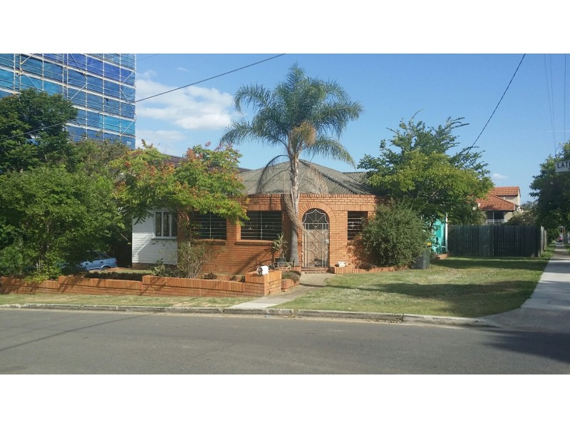 62 Latham Street, Chermside QLD 4032