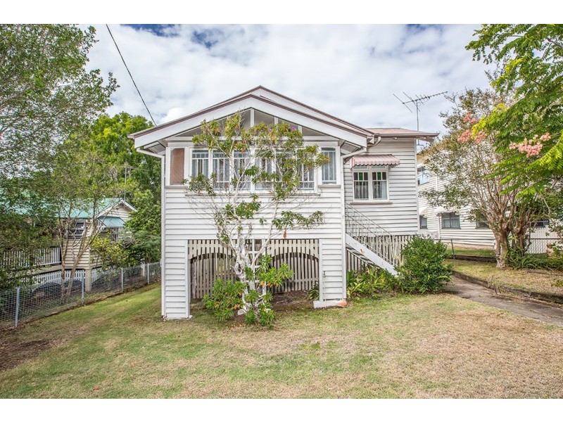 90 Beaconsfield Terrace, Gordon Park QLD 4031