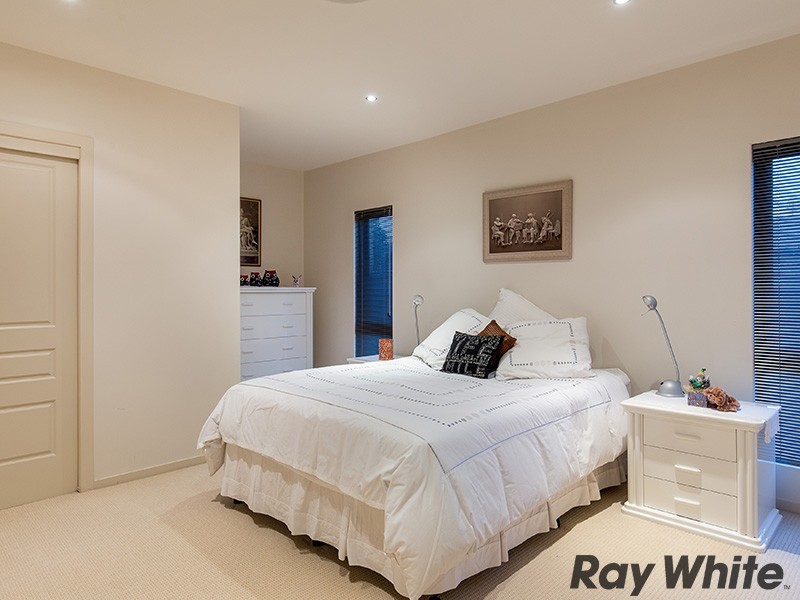 20 Cerbaia Close, Bridgeman Downs QLD 4035