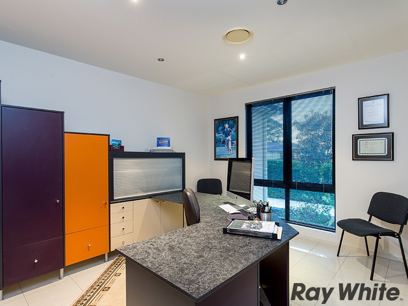 20 Cerbaia Close, Bridgeman Downs QLD 4035