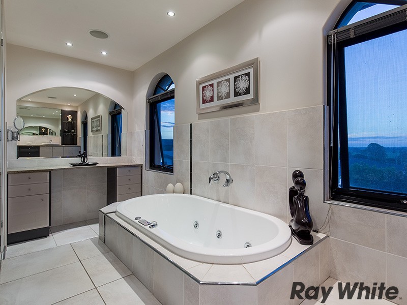 20 Cerbaia Close, Bridgeman Downs QLD 4035