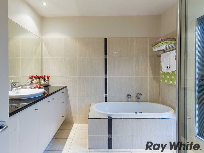 20 Cerbaia Close, Bridgeman Downs QLD 4035