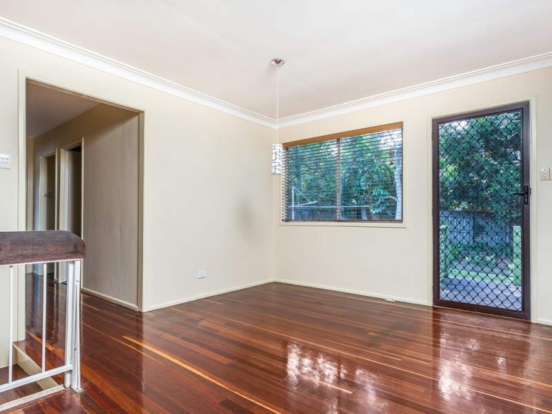 23 Sammells Drive, Chermside QLD 4032