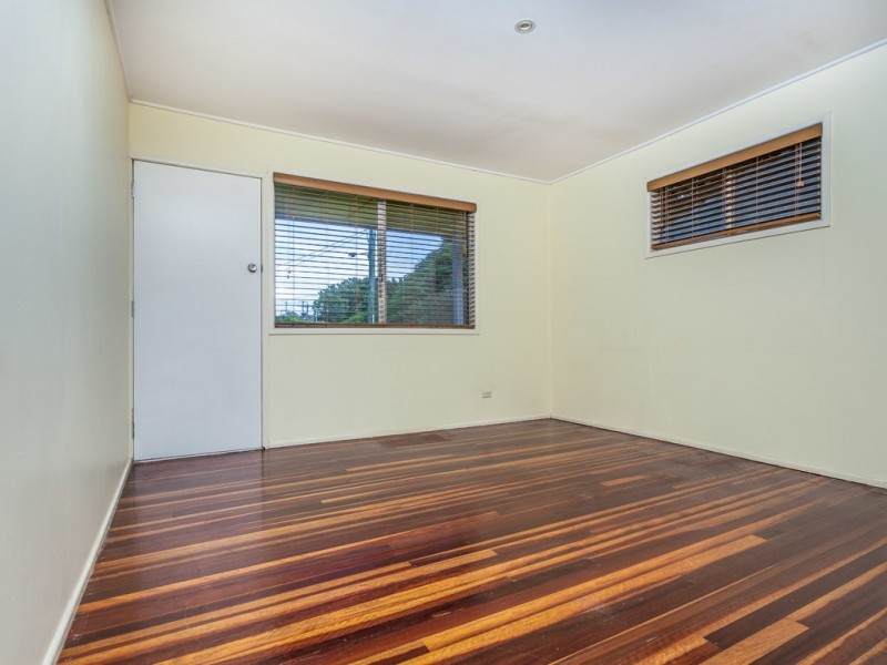 23 Sammells Drive, Chermside QLD 4032