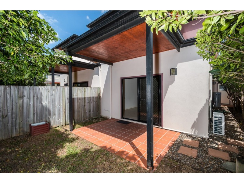 2/19 Western Avenue, Chermside QLD 4032