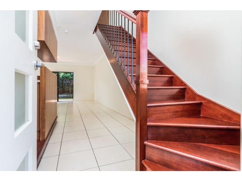 2/19 Western Avenue, Chermside QLD 4032